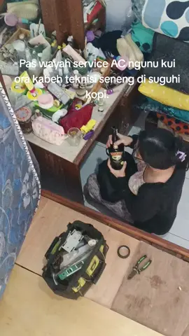 Seneng tapi ora kudu bendino 😝😝🤣#fyp #tukangacpasuruan #teknisiacindonesia #pasuruan24jam #pasuruan 