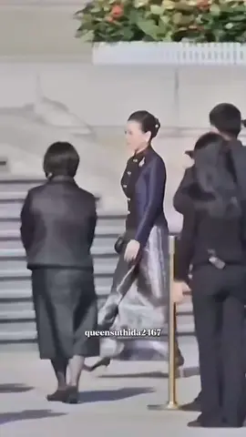 #ขอพระองค์ทรงพระเจริญทั้ง สองพระองษ์#เป็นบุญตาของพสกนิกรชาวไทย#สถานีเพลงดังทั้งอดีต 