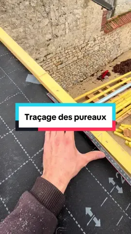 On trace les pureaux pour de l’ardoise 60/30 synthétique. #pourtoi #couvreur #zinc 