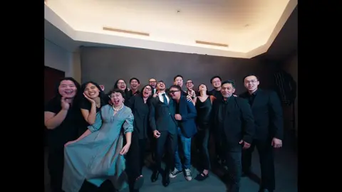 GOKIL! MALAM YANG SANGAT MEMORABLE!! ❤️‍🔥 Terima kasih semua cast and crew dan teman-teman yang sudah hadir di Gala Premiere Legenda Kelam Malin Kundang. Tayang mulai 27 November 2025 di seluruh bioskop Indonesia. #LegendaKelamMalinKundang #MalinKundang #GalaPremiere #JokoAnwar #fyp 