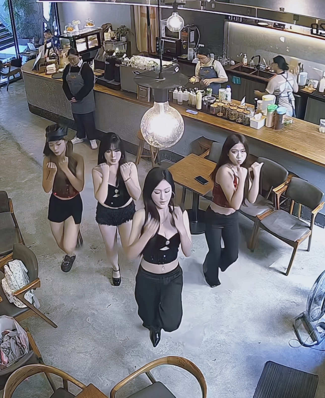 Trích xuất cam từ quán cf S #dlinh #xuhuongtiktok #fyp 