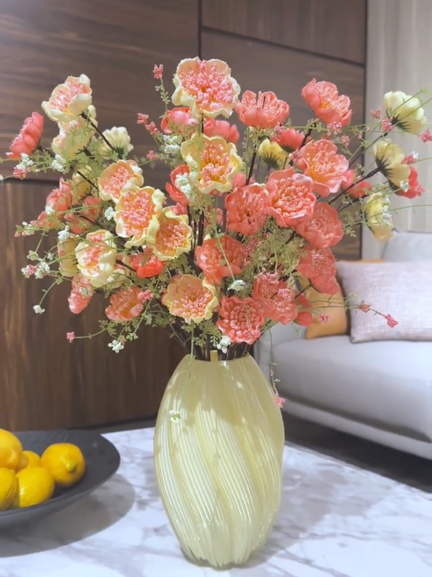 Hoa Trà Gạo, Bình xoắn decor Tết🌸 Sản phẩm ở giỏ hàng trong trang em ạ #trangtritet #hoatragao #hoatrangtri #xomtrangtri #tet2026 