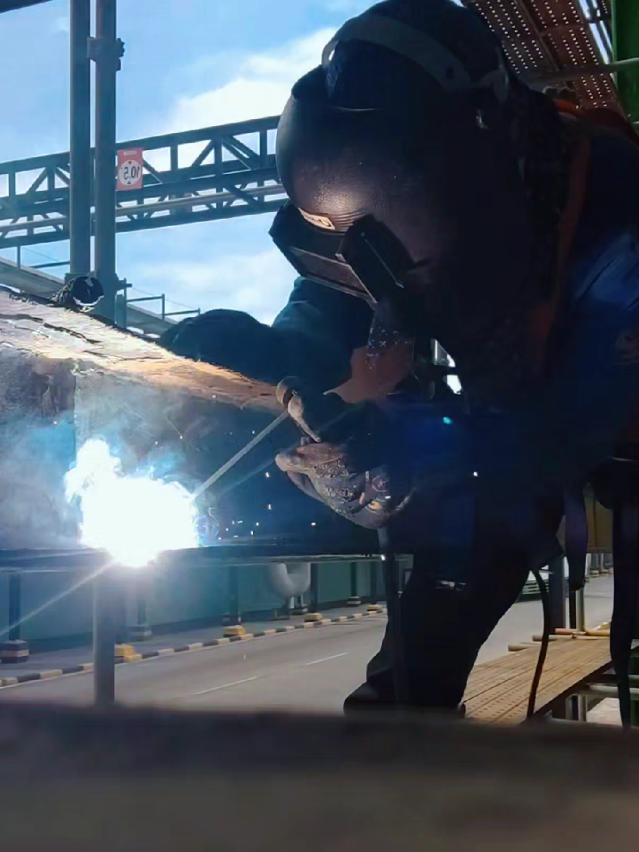 𝙅𝙖𝙢 𝙟𝙖𝙢 𝙥𝙧𝙞𝙖 𝙝𝙞𝙡𝙖𝙣𝙜 𝙠𝙖𝙗𝙖𝙧🪡 #fouryou #kulipabrik #trending #fyppppppppppppppppppppppp #smaw 