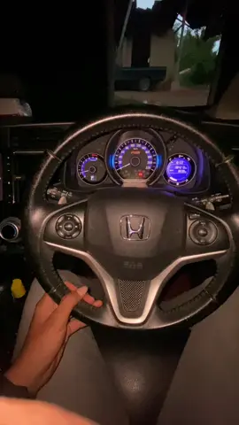 Mendung + bergekk 🎤🎤 #fypage #fypシ゚ #xybca #4u #fyppppppppppppppppppppppp 