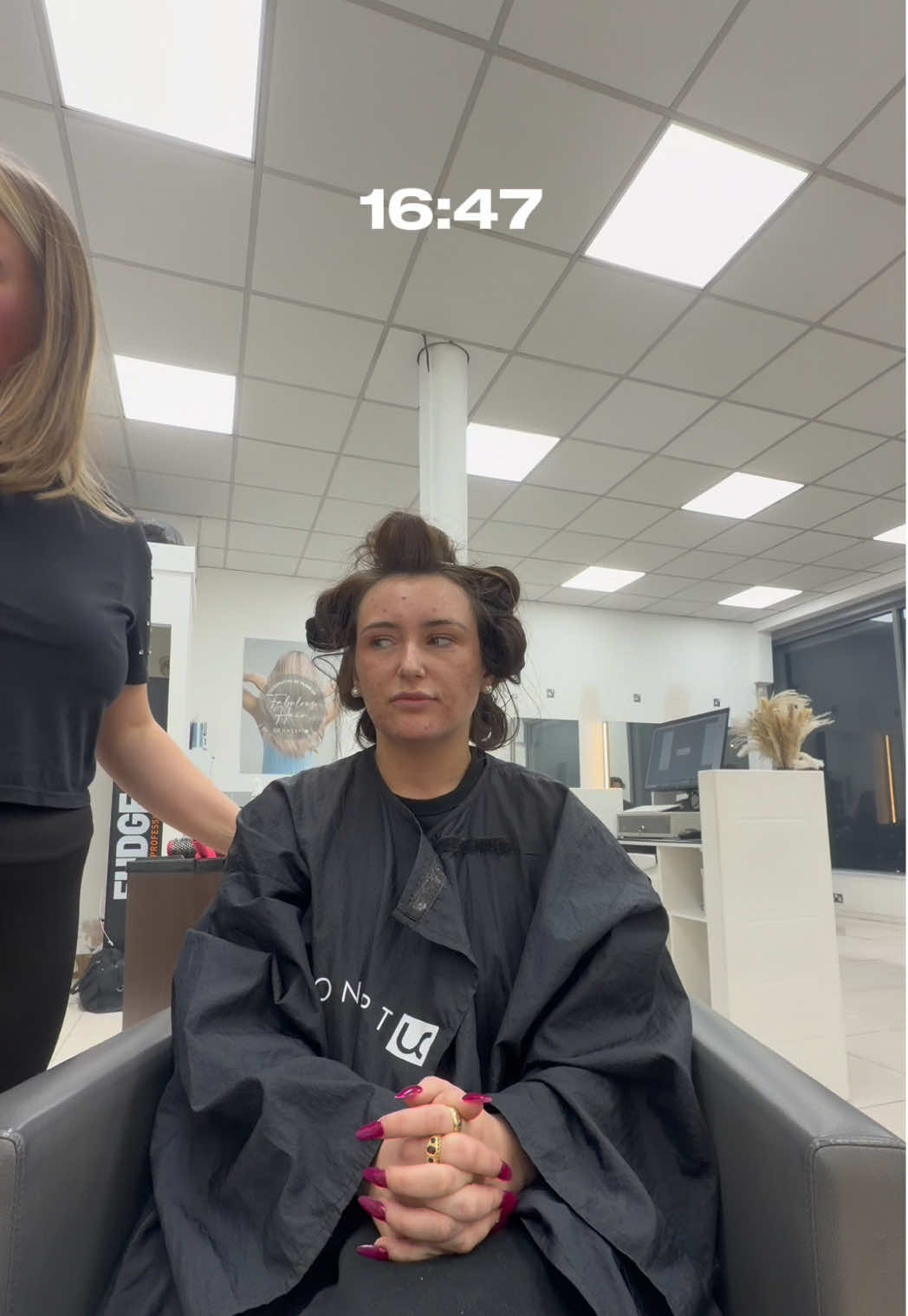 Come get a emergency blowdry with me 💋 thank u soooo much for saving a diva in need !!!! @hairbyiona #fyp #blowdry #comewithme #Vlog #dayinthelife 