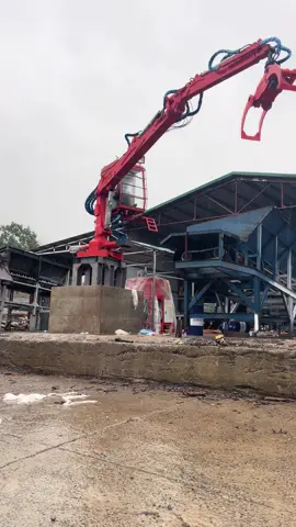 Robot gắp gỗ phù hợp nhà máy dăm nhà máy viên nén#cokhitrungnghia #gapxuay360 #robotgapgo #trieuview #dămgỗ 