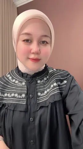 Ada yang baru nihhh ayang, joinnn live ku yaa 😍🥰 #bismmilahfyp #atasanwanita #ootdhijabsimple 