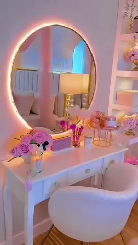 Espelho Redondo Com LED 🩷 Gostou?!  Pra comprar vai na aba de pesquisa da Shopee e cole o ID do PRODUTO ⤵️ AKK-KYU-QML #shopeebrasil #decoraçãodecasa #espelho 