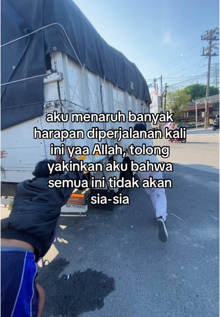 #chandraakenzho #truckoleng #truckmodifikasi #truck #truckmaniaindonesia #sodrekers #storytruck #sopirtruck #sopirtruckpunyacerita #promomakanharian 