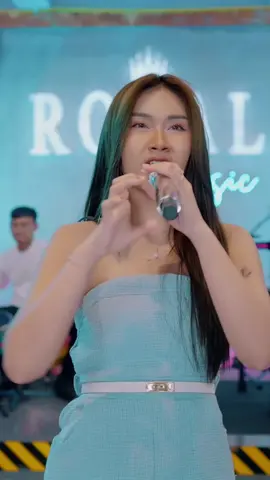 Duh aduh memang asik, punya pacar tetangga #pacarlimalangkah #dikesabrina #rcmusic 