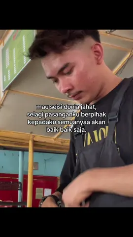 Tempat ternyaman adalah pasangan kita sendiri❤️🫶