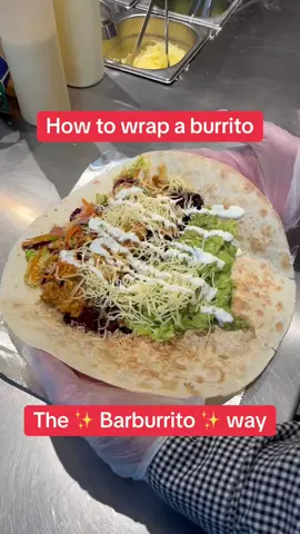 How to wrap a burrito 101. The key is confidence 🔑 If all fails, you always have Barburrito to fall back on @manchesterarndale @thetraffordcentre @liverpool_oneofficial @stdavidscardiff @lovemeadowhall #hack #burritowrapping #howtowrapaburrito #burritohack #wrappingaburritohack