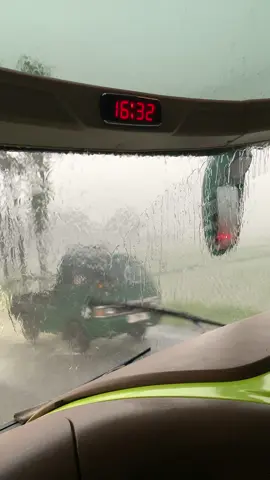 Koyo biasane cah tiwas mayungi malah opo #guyonwatonofficial #masukberanda #fypシ゚ #fypage #jetbus5 