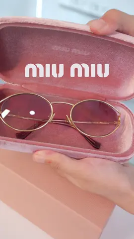 Kính MIUMIU siêu hot bên em sẵn đủ màu ạ #richehiddenstore #riche #miumiutv #miumiusunglasses 