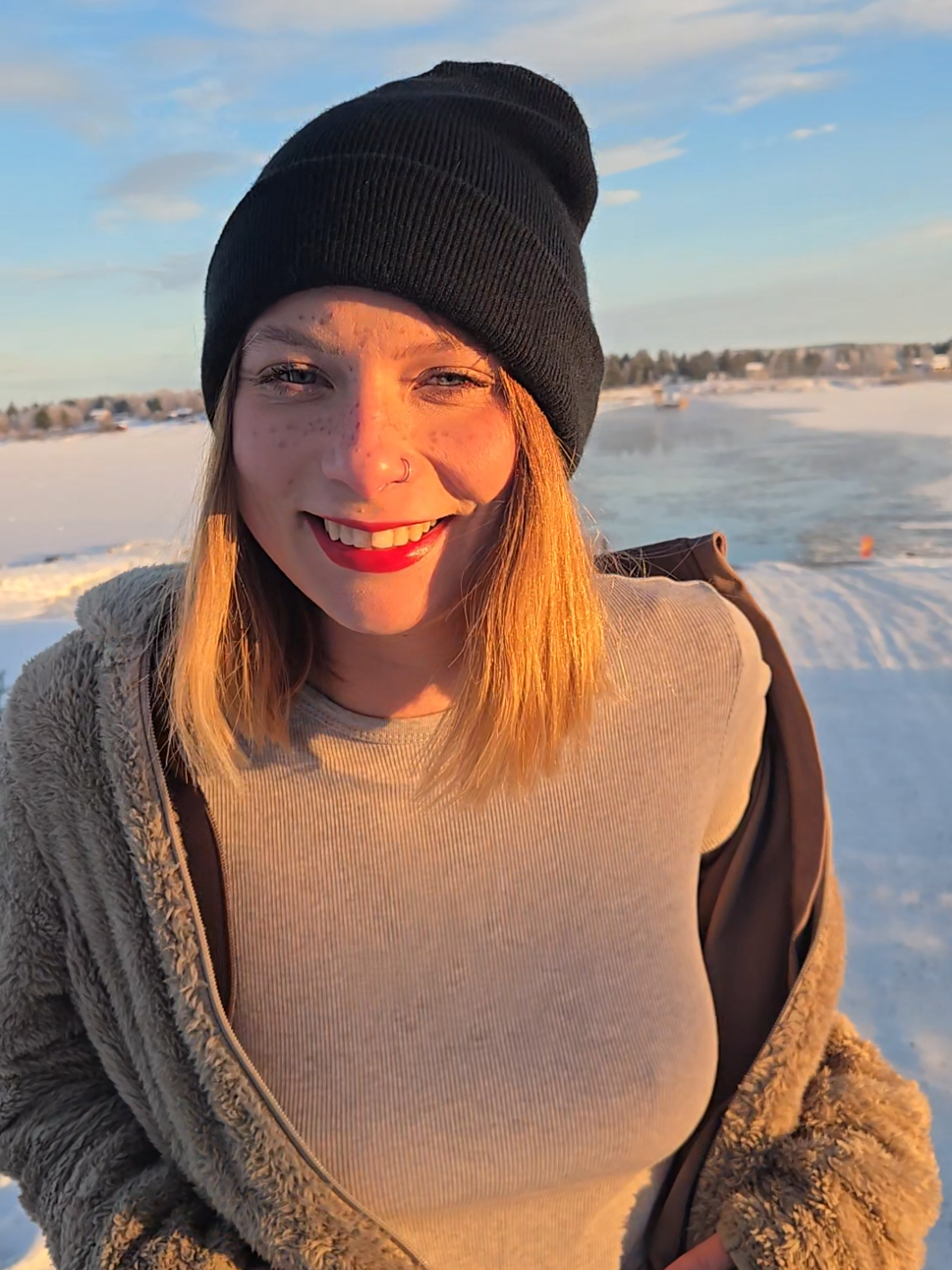 Swedish Lapland and a fairy cross the lake in -20° 🥶❄️