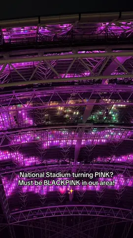 DINIE UNIVERSE (Episode 160) - Singapore National Stadium gets taken over by BLACKPINK #Singapore