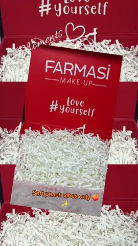 Dacă adori machiajele în nuanțe piersicii… acest set e TOT ce îți trebuie! 🍑 Blush piersiciu, ruj lichid mat piersiciu, BB Cream lejer și mascara Zen pentru gene perfecte. Soft, fresh, feminin — look-ul de vară care NU se demodează niciodată. 💖 Vrei link cu ofertă? Spune „VREAU SETUL PIERSICII” în comentarii! 🔥 #MakeupPeach #RujLichidMat #LookDeVara #BlushPiersiciu #SoftMakeup 