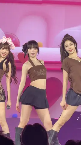 Kawaiiが可愛すぎ #lesserafim #ルセラフィム #ルセラ #チェウォン #chaewon  @LE SSERAFIM 