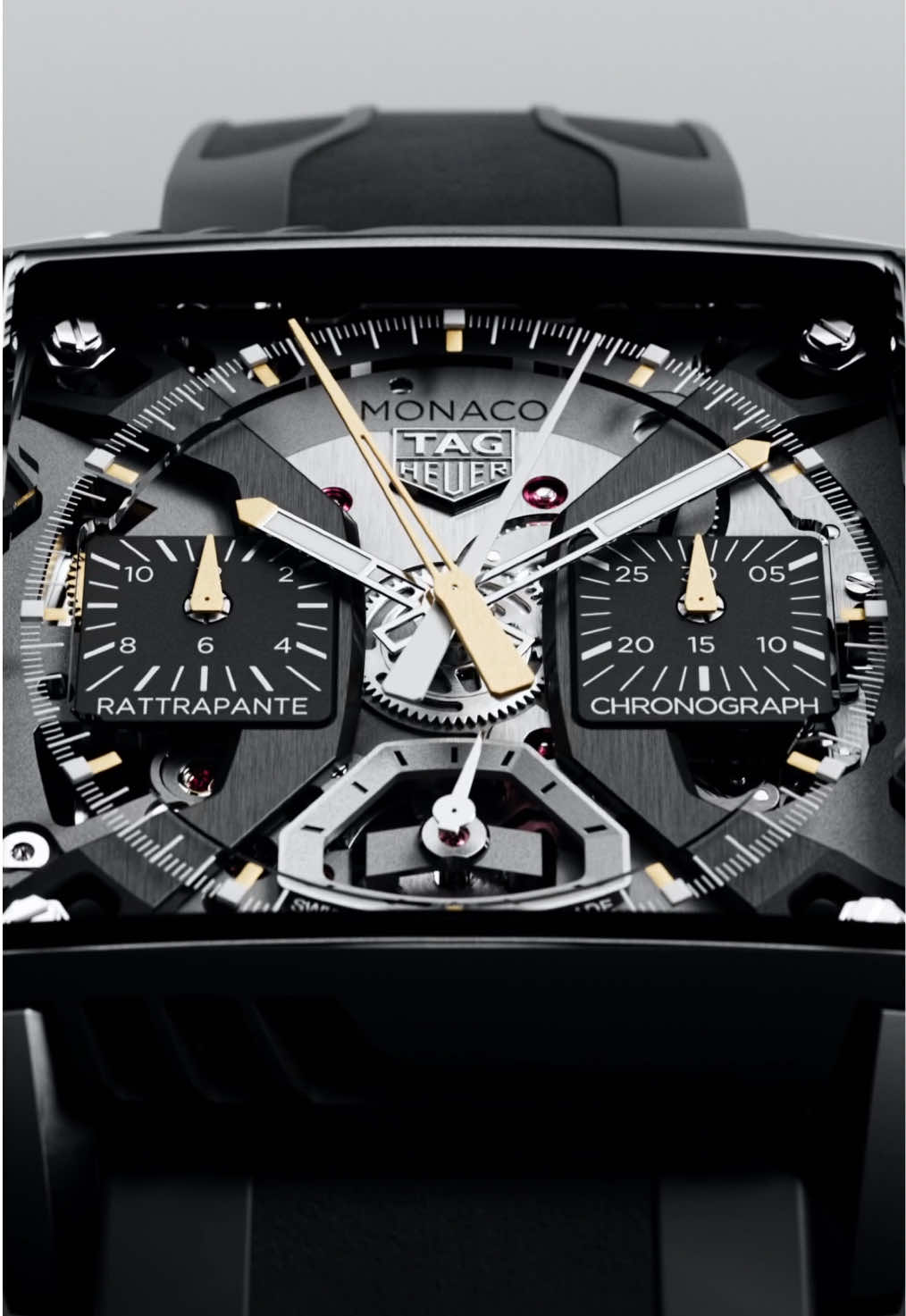 Take watchmaking to new extremes with the new TAG Heuer Monaco Split-Seconds Chronograph Air 1 watch. Crafted from ultra-lightweight Grade 5 titanium using Selective Laser Melting (SLM), its 41 mm case reflects the aerodynamic lines of modern racecars. ​ #TAGHeuer #TAGHeuerMonaco