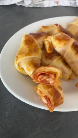 CORNETTI di sfoglia 🥐 SALAME e gorgonzola  #ricetta completa sul mio blog #giallozafferano Maky in Cucina 👩🏻‍🍳 #gorgonzola #FoodLover #cucinacontiktok 