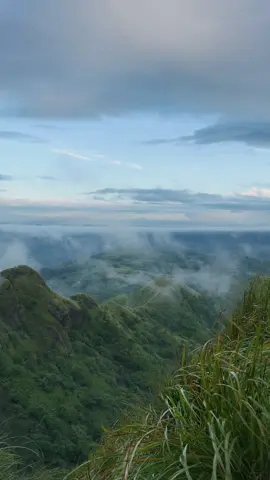 Mt. Batulao—finally ticking it off my list. such a beauty, and I’m thankful for the clearing. no regrets that this is my first summit. ⛰️ #Hiking #hike #mothermountain #batulao #mtbatulao 
