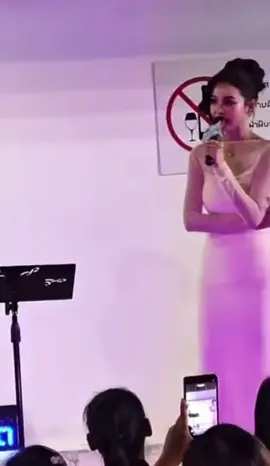 🐶: 3 điều tôi muốn Charlotte làm. 1. Ăn cơm nhiều vào . 2. Nghỉ ngơi đầy đủ. 3. Dù làm gì, đừng suy nghĩ quá nhiều. Hãy yêu bản thân mình thật nhiều. Không có từ nào là yêu nhưng tất cả đều là yêu 🫶❤️🐶🐰 Cre:trên video #englot🐶🐰 #engfacharlotty #charlottewaraha #englot #real 