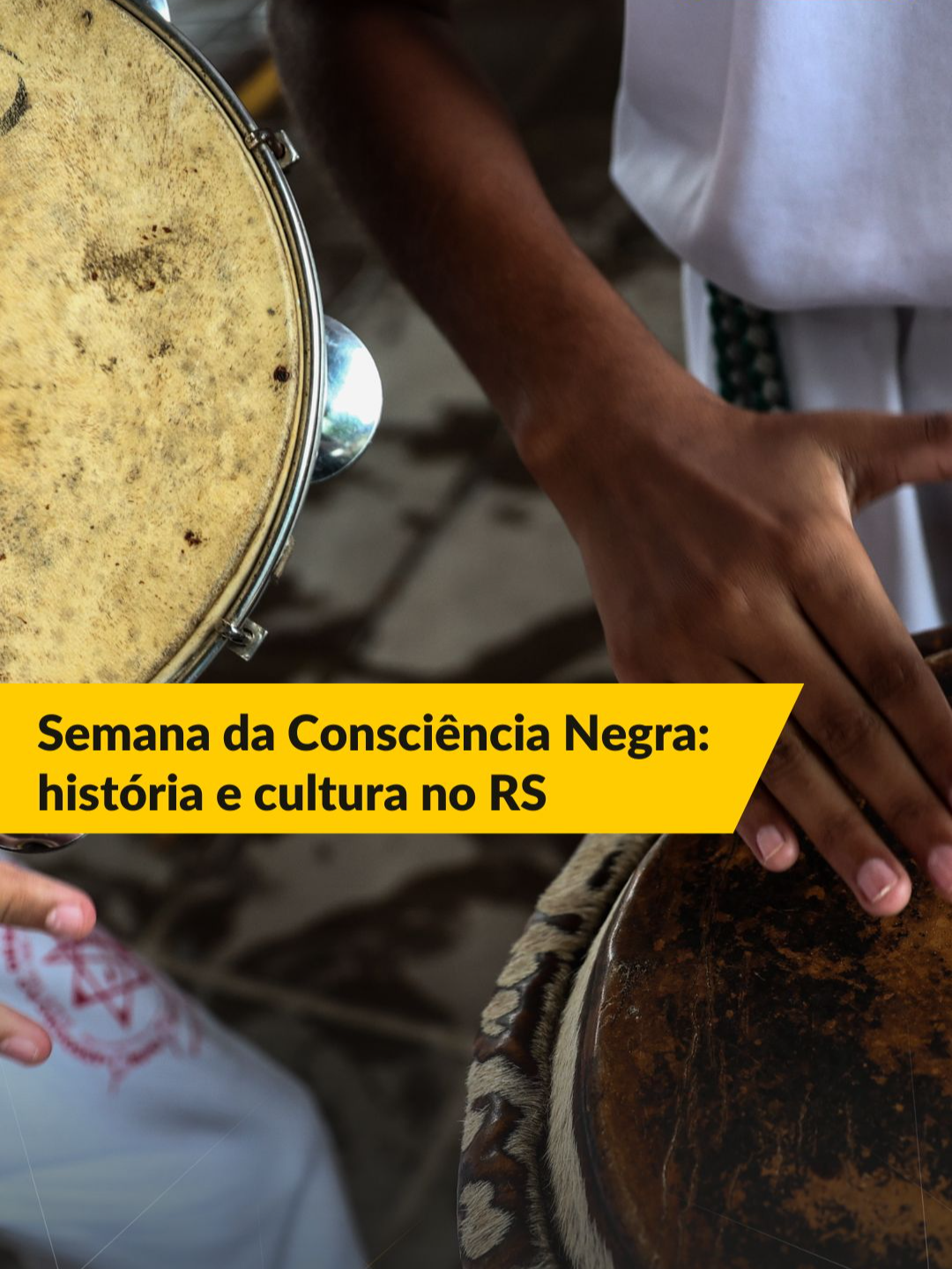 CONSCIÊNCIA NEGRA ✊🏿📚 O Dia da Consciência Negra reforça a importância de revisitar a história e valorizar a cultura afro-brasileira, especialmente no Rio Grande do Sul, onde a data nasceu. Para debater o tema, o Conversas Cruzadas desta terça-feira (18) recebeu Fernanda Oliveira, historiadora e professora da UFRGS, Antônio Carlos Côrtes, advogado, escritor, membro da Academia Rio-Grandense de Letras e fundador do grupo de pesquisas Palmares, Thiago Ribeiro, sambista, e @kizzyabreu_, repórter de GZH. 🔴 Apresentado por Léo Saballa Jr., o Conversas Cruzadas vai ao ar de segunda a sexta-feira, às 17h30min, no YouTube de GZH.