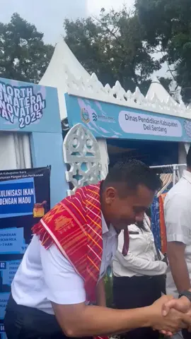 Pemerintah Kabupaten Karo melalui Bupati Karo Bpk.Brigjen.Pol.Purn.Dr.dr.Antonius Ginting,Sp.OG,M.Kes yg diwakili oleh Sekretaris Daerah menerima Penghargaan Juara Harapan 2 pada acara North Sumatera Innovation Day yang dilaksanakan di Halaman Kantor Gubernur Sumatera Utara. Penghargaan ini disetahkan langsung oleh Gubernur Sumatera Utara Bpk.Muhammad Bobby Afif Nasution,SE,MM. Beliau berharap agar inovasi yg sudah ada terus dikembangkan sehingga dirasakan manfaatnya oleh masyarakat luas. Adapun Inovasi dari Pemkab Karo adalah MANINDU (Maskulinasasi Ikan Nila melalui Madu) yg mempersingkat usia produksi dan memperkecil resiko krmayian pada ikan nila. #karounggul #karosejahtera #karoberbudaya #karoberiman #banggajadikalakkaro 