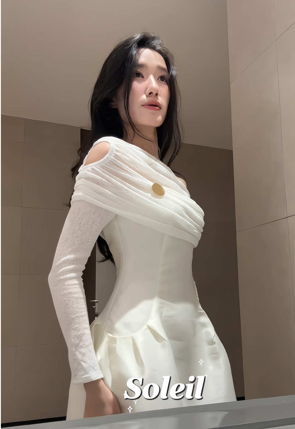 Không đếm nổi số thiệp đã nhận nhưng outfit đi đám cưới vẫn phải lên đều @SOLEIL VN #soleil #thao2622 #outfitideas #damditiec #review 