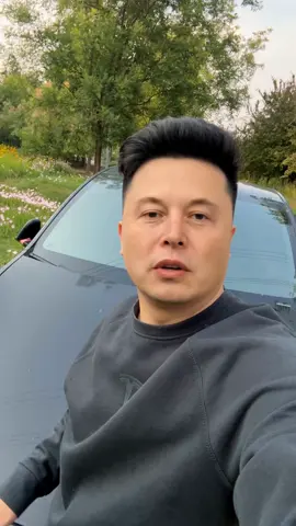 #elonmusk My new clothes. The scenery here is beautiful, suitable for a rocket launch site.#tesla 