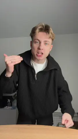 ТУТ БЕСПОЛЕЗНО БОРОТЬСЯ 