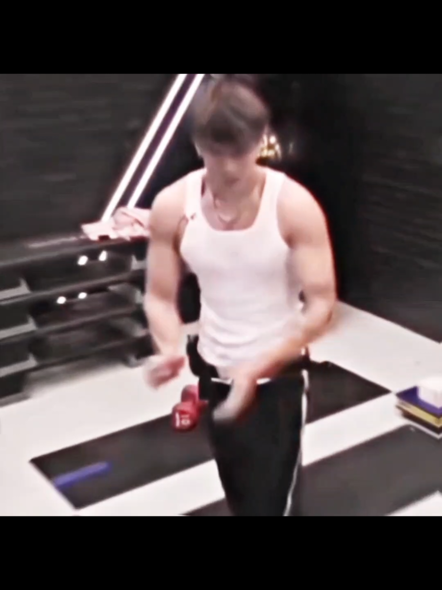 #fyp #viral #foryou #bigbrothervipkosova #klodianmihaj 