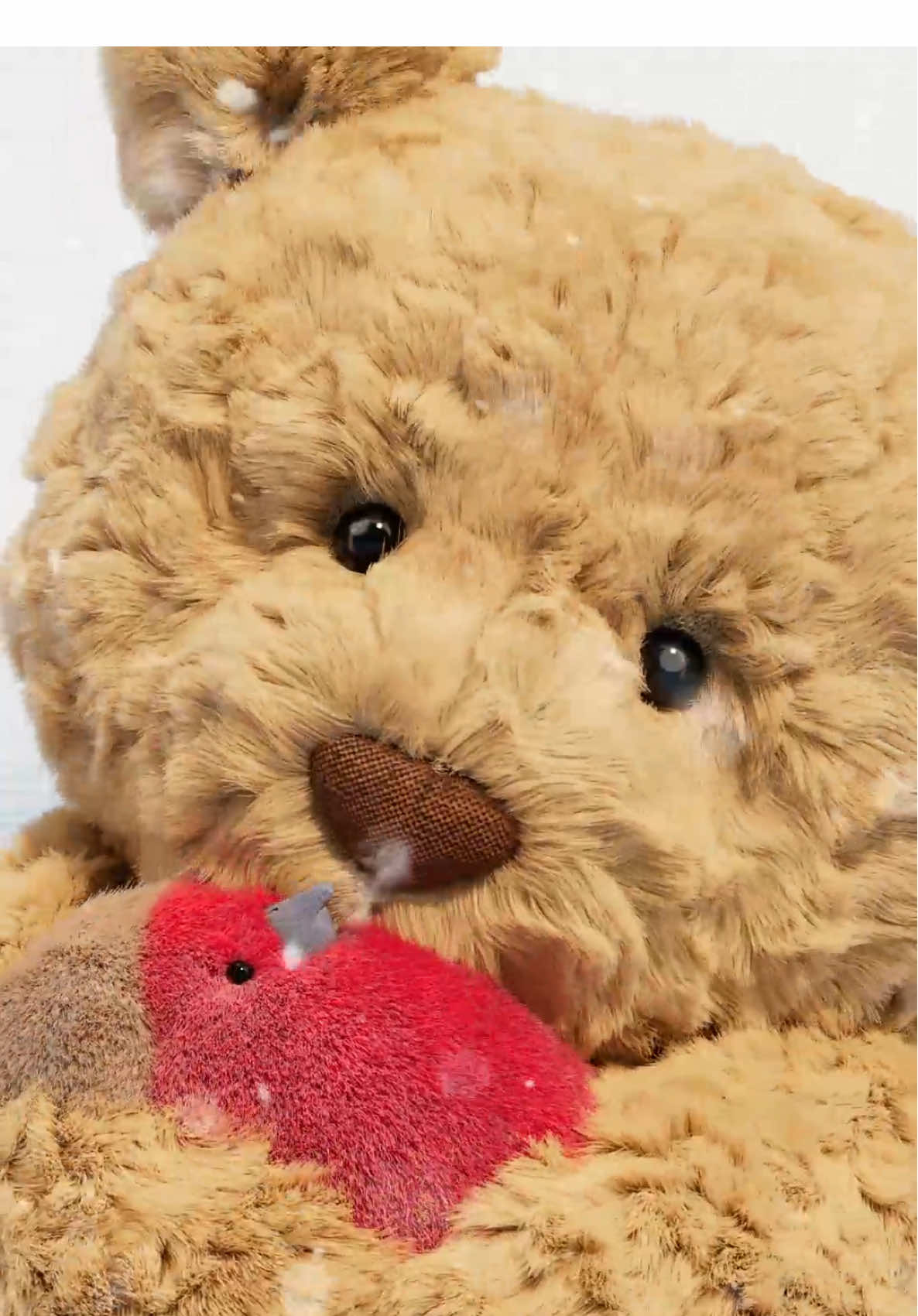 Sending you a warm hug today x  #snowinginlondon #jellycat #cosy #sharingjoy 