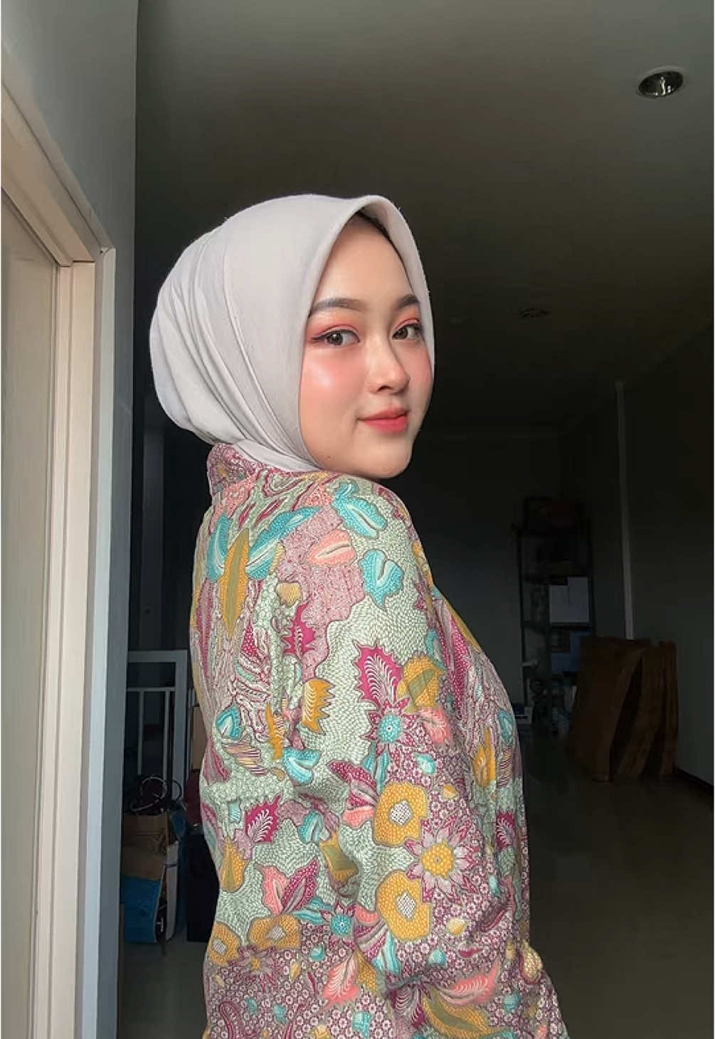 aduh secantik ini cuma 60rb an batiknyaaa #batikwanita #ootdhijab #fyp #ootdfashion #batikmodern 