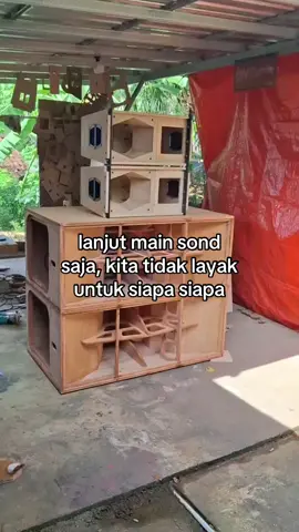 back with the best version. Costum box by @DN C S T M  #storysoundsystem #soundkarnaval #brewog_audio #riswandaaudio #k5maximalaudio 