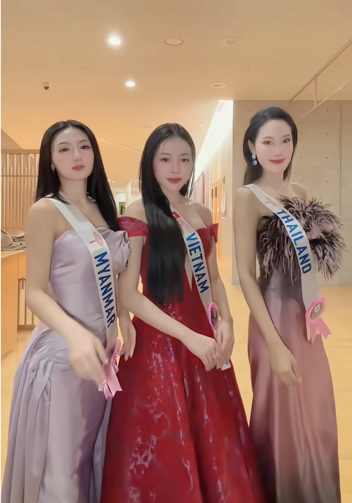 + 1 thêm vào giỏ hàng ạ🧏🏻‍♀️ @Nana @noniejarupiya #NguyenNgocKieuDuy #MissInternational2025 #MissInternationalVietNam #SenVang 