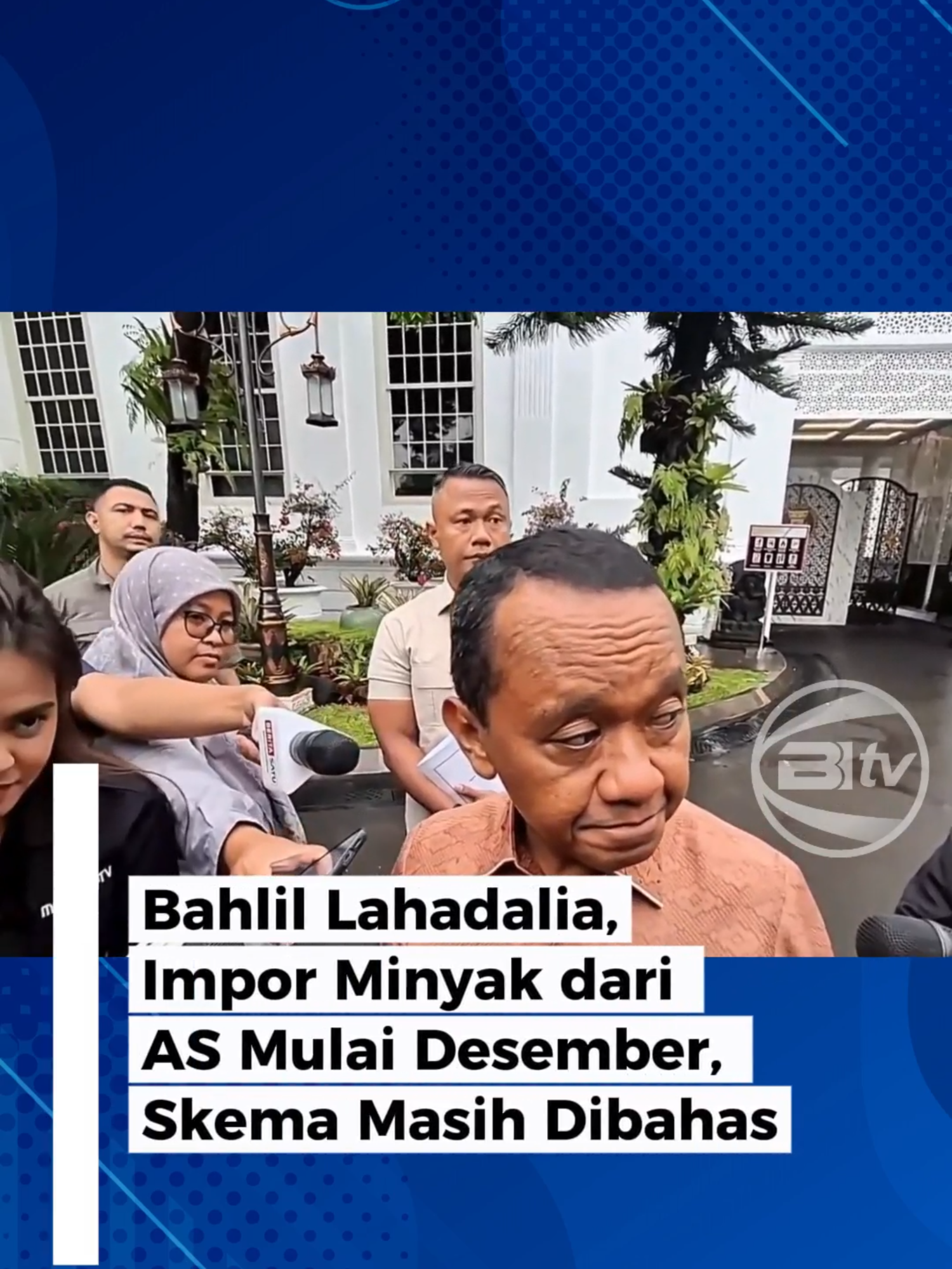 Menteri ESDM Bahlil Lahadaliamengungkapkan rencana impor minyak dari Amerika Serikat yang akan dimulai Desember 2025. Berbeda dengan LPG, skema impor minyakmasih dalam pembahasan, dan PT Pertamina (Persero) kemungkinan bisa melakukannya langsung tanpa lelang.