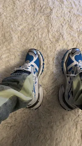 👟 from @BMlin_official #fyp #goviral #outfitinspo #sneakers 