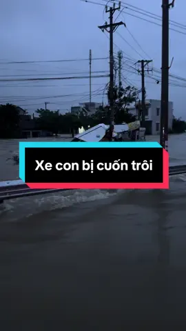 Nghe nói chủ xe thoát ra được rồi ,mọi người hạn chế ra đường nhé .#78 #phuyen #baytrenxunau 