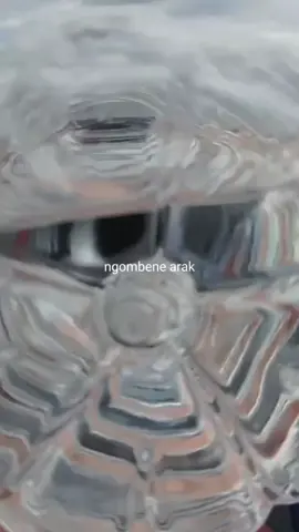 #CapCut  eh ya ampun,, criitt🤣 #4u #tiktok #lewatberanda #fyp 