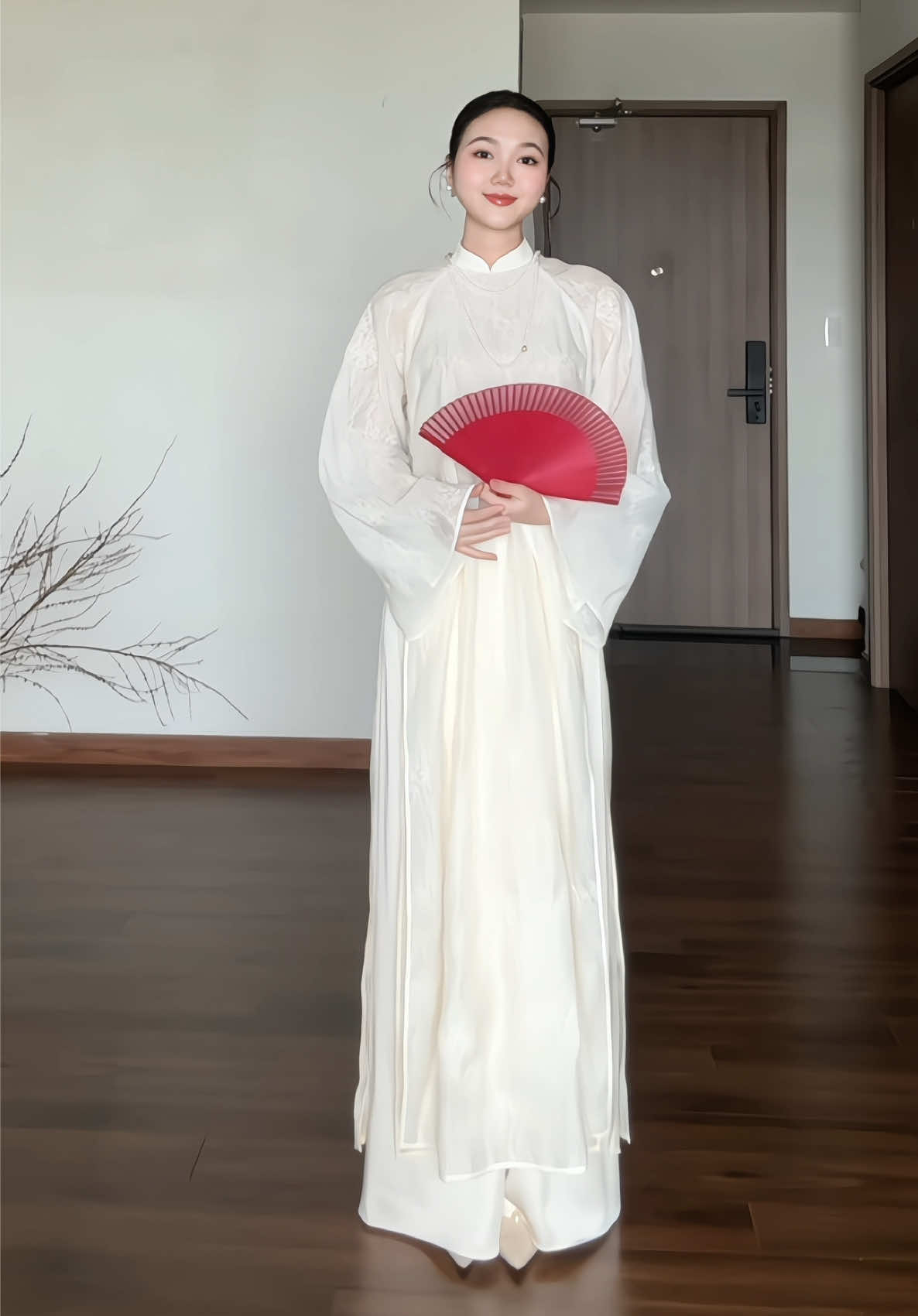 Còn 8️⃣9️⃣ ngày nữa là đến Tết rùi mấy bà ơi🧧🌸 ✨@một chiếc BERO✨ #review #aodaivietnam #aodaitet #tet2026 #aodaitruyenthong 