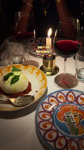 🫶 #barcelona #spain #visitspain #traveltiktok #barcelonatravel 