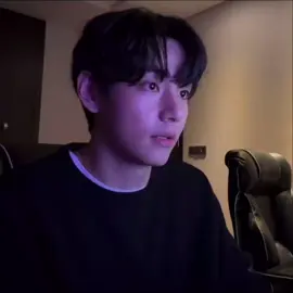 نوتیص گرفتیم😭🎀🤏 #v #taehyung #bts #fyppppppppppppppppppppppp #فور 