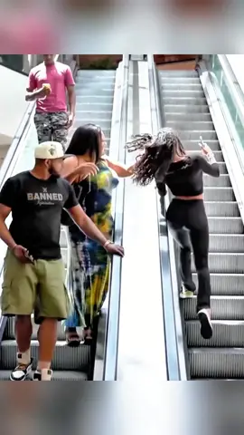 The elevator touch prank was hilarious! 😂 #prank #funnyvideos #funny #fyp #usa 