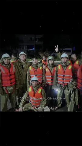 Vì nước quên thân vì dân vùng lũ🫡#viral #codong #fyp #cuuho#luxklak 