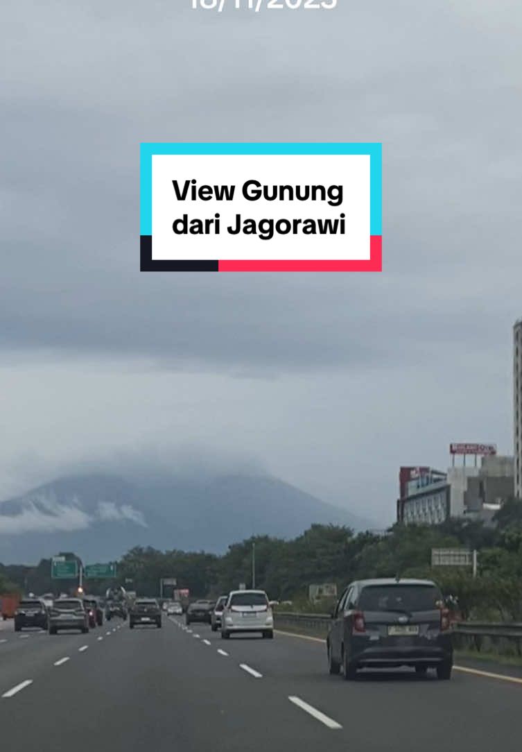 View gunung dari Tol Jagorawi 😍🗻  #bogor #jagorawi #toljagorawi #gunungsalak #gunungsalakbogor 
