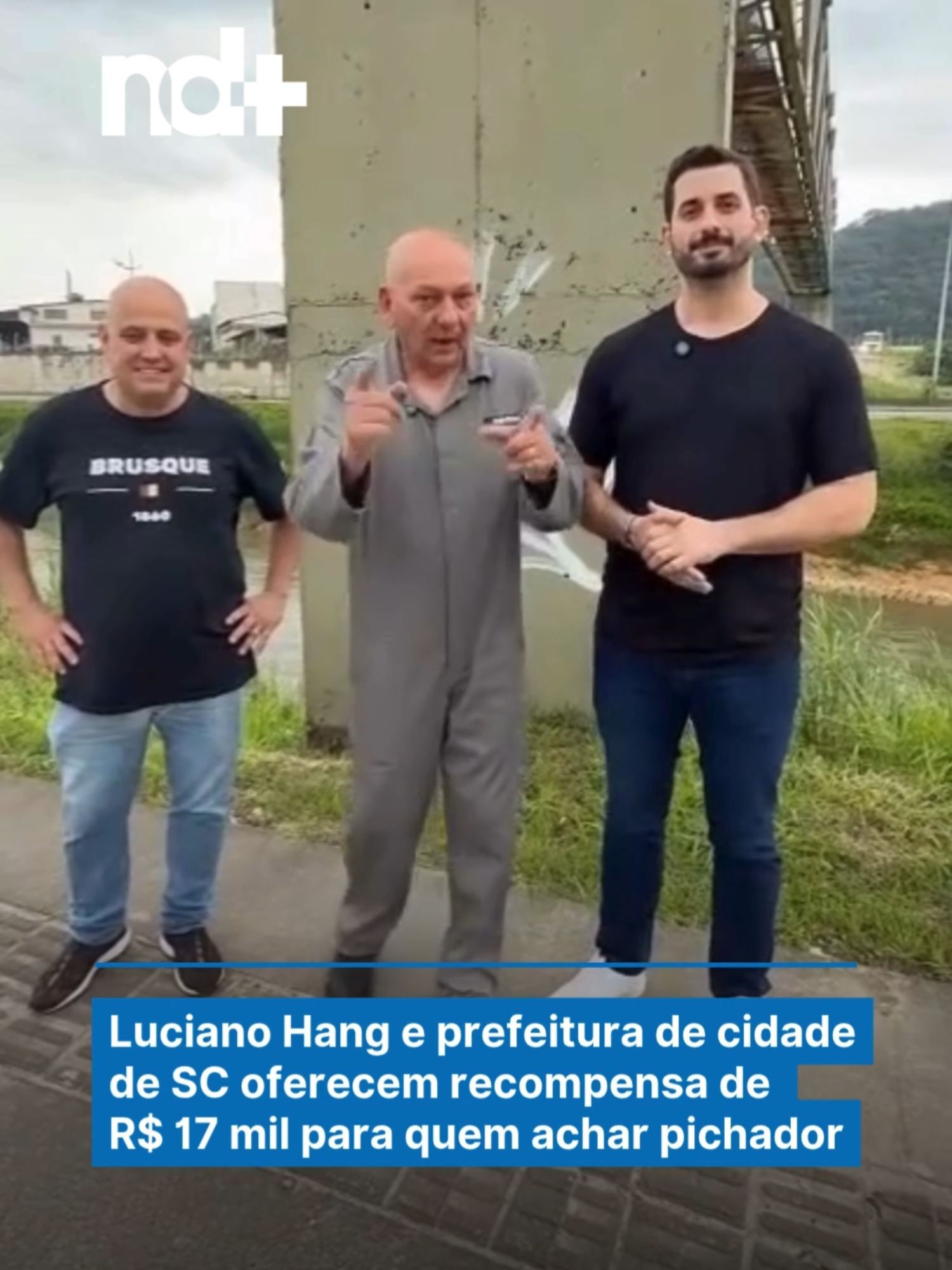 O empresário Luciano Hang, proprietário das lojas Havan, fez uma publicação nas redes sociais para reforçar a busca por um suspeito de vandalizar a cidade de Brusque, no Vale do Itajaí, com pichações. Segundo ele, o suposto autor já acumula R$ 60 mil em multas aplicadas pela prefeitura. A Prefeitura de Brusque oferece uma recompensa de R$ 12 mil, equivalente a 20% do valor da multa, para quem denunciar e ajudar a identificar o autor que assina como “Nobru”. Além disso, Luciano Hang afirmou que acrescentará R$ 5 mil do próprio bolso ao montante, completando R$ 17 mil. 🎥 Luciano Hang/lucianohangbr/Instagram #ndmais#brusque#notícias#lucianohang#valedoitajaí#pichação#sc#recompensa