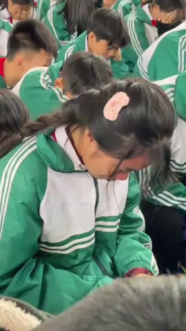 Cám ơn trái tim Trưởng thành của các thiên sứ Phan Bội Cháu. 🥺 Vô coi lại video mà bật khóc vì hạnh phúc và tự hào vì các em ♥️#diengiahieulinh #phanboichau 