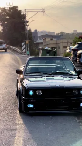 #fyp #explore #foryou #bmw #bmwe30  ملكة الالماني الاسطوره👑🥇☝️