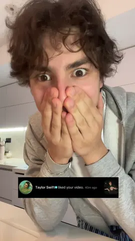 Taylor ablaaa napiyosun seeeenn